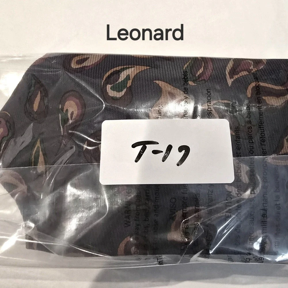 Leonard Paris Mens Silk Paisley Necktie Navy Blue Orange Made in Italy